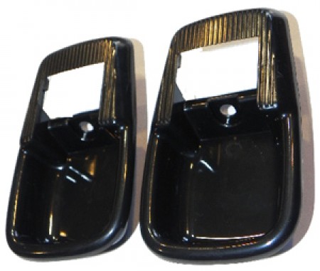 Contour de poignée de porte intérieure noire avec coquille 8/71-73. la paire 211837097 Sur www.bus-shop.net